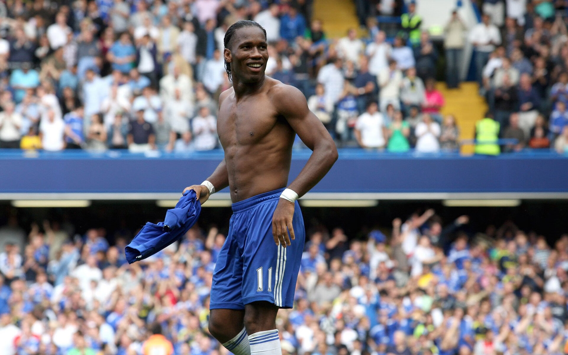 乔·莫伊:无论进攻还是防守,他在全黑队的作用无可替代,乔乔莫伊斯