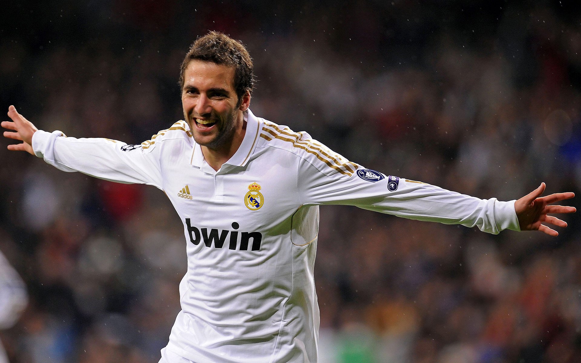 欧洲足球:豪门激战連连,争冠悬念不断!,欧洲足球豪门排名